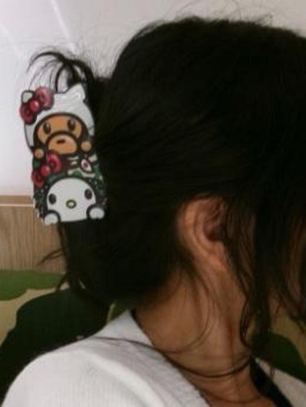 Bape hello kitty Hair Clip